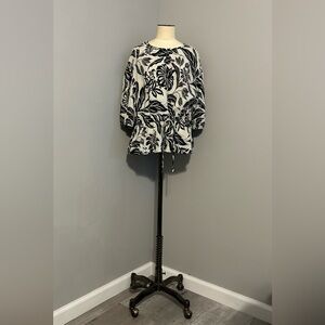 Who What Wear black and white linen tie front top size L